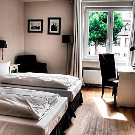 Hotel Bartmanns Haus Dillenburg Bagian luar foto