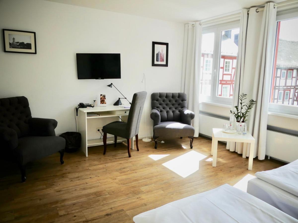 Hotel Bartmanns Haus Dillenburg Bagian luar foto